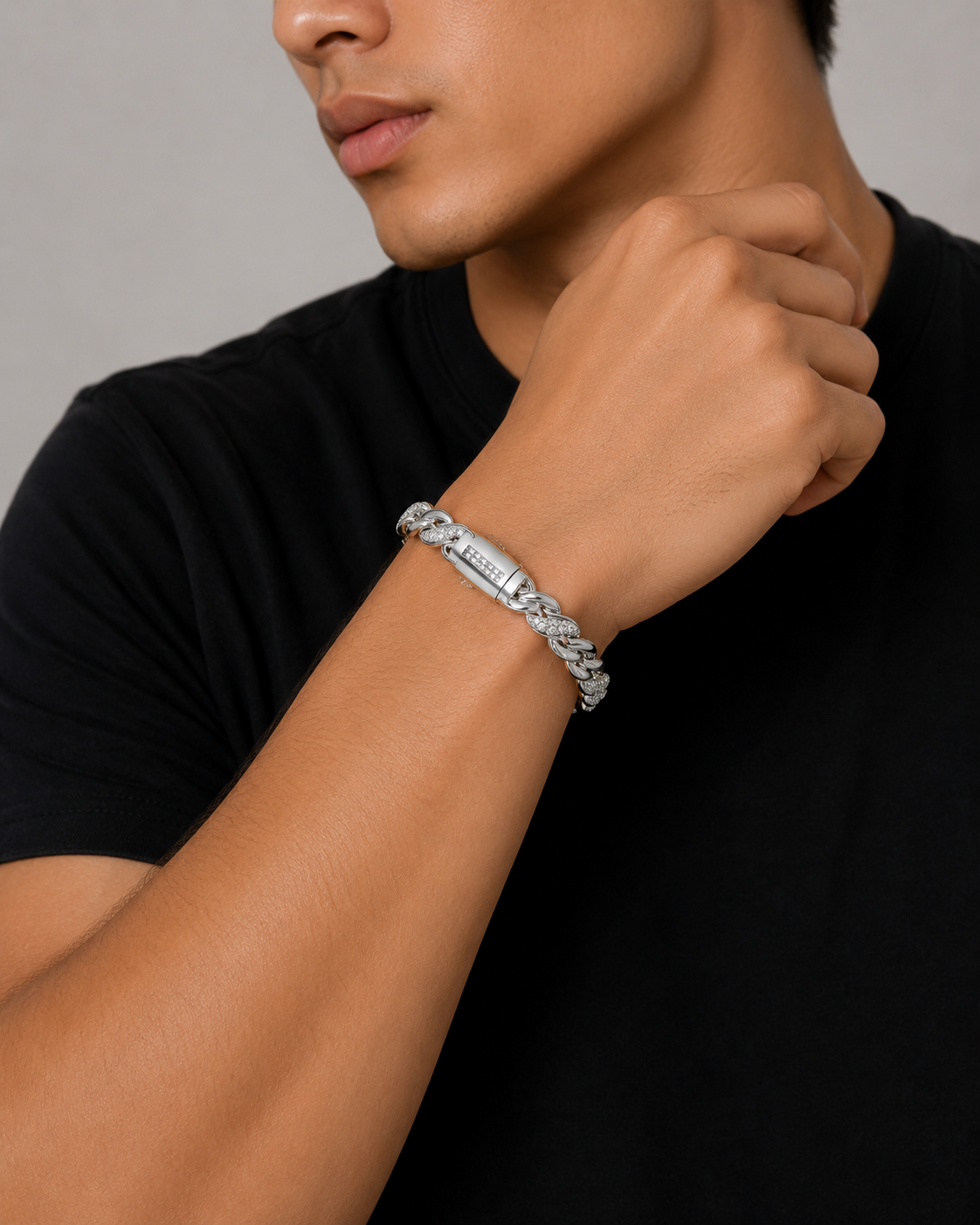 8.5mm Twisted Diamond Link Bracelet – White Gold Statement Bracelet