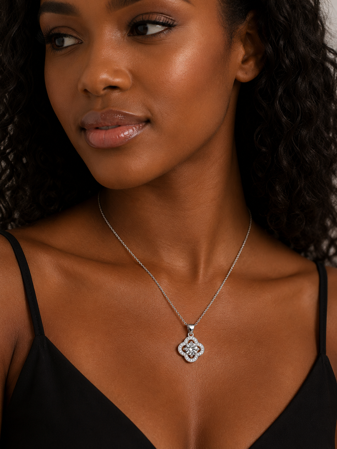 Luna Clover Radiance Pendant Necklace