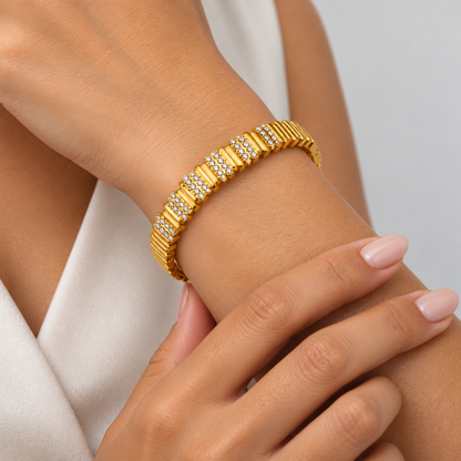 Aurea Ribbed Pavé Bangle worn by a studio model